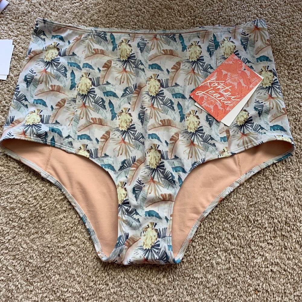 Kortni jeane high waist swim bottoms large